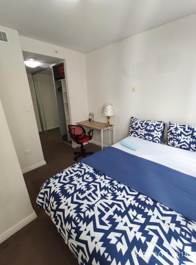 Mascot Clean Bedroom Sydney Exterior photo